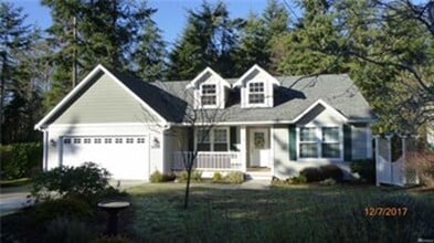 Building Photo - 2056 Doe Dr