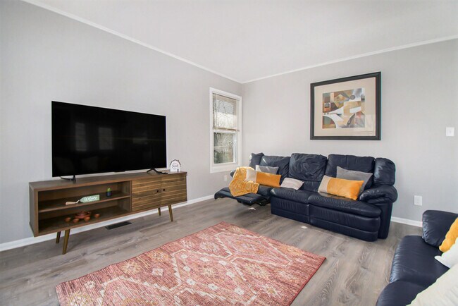 Foto del edificio - 2071 Winewood Ave