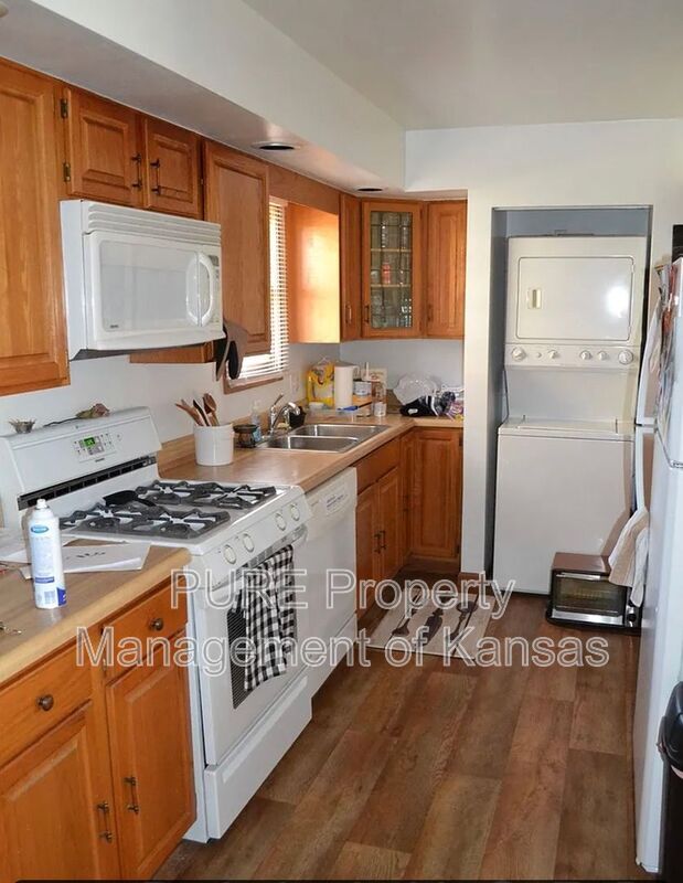 Building Photo - 2516 SW Moundview Dr