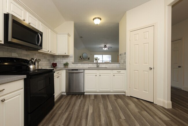 Building Photo - 5313 Caprock Dr