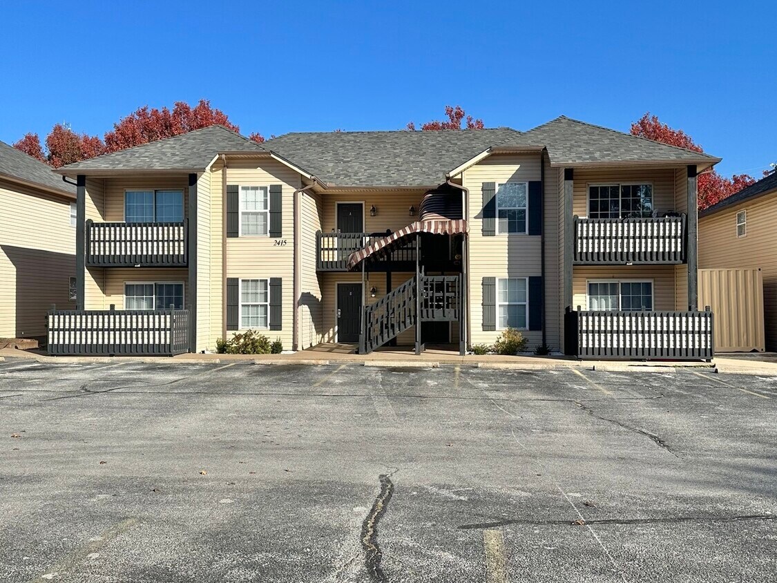 2421 Texas Ave Unit 2421A, Joplin, MO 64804 Apartments in Joplin, MO