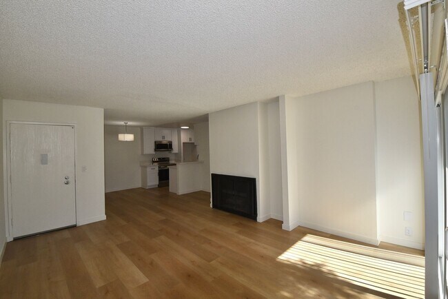Building Photo - 12241 Burbank Blvd