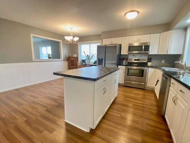 Foto del edificio - 401 E Peter Ln