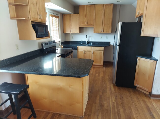Cocina - 1579 Grandview Ave