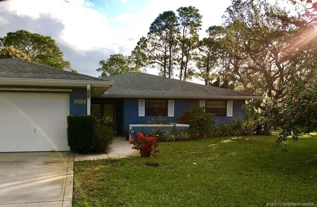 Foto del edificio - 2453 SW Murphy Rd
