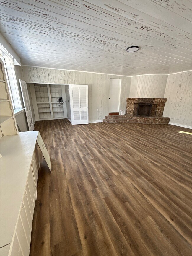 Foto del edificio - 1130 Warren St