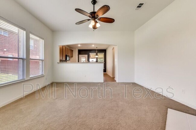 Building Photo - 16112 Crosslake Ct