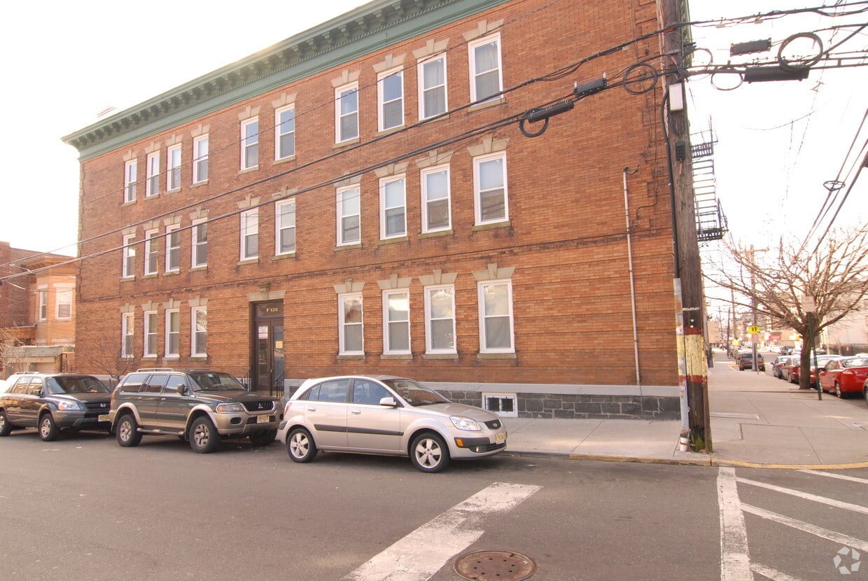 Building Photo - 6316 Palisade Ave