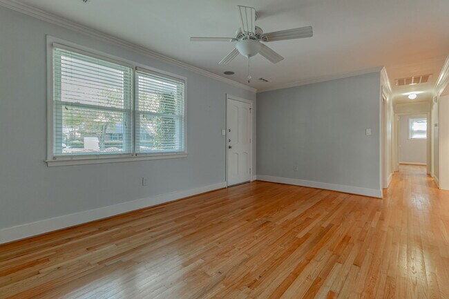 Foto del edificio - 1452 Birthright St