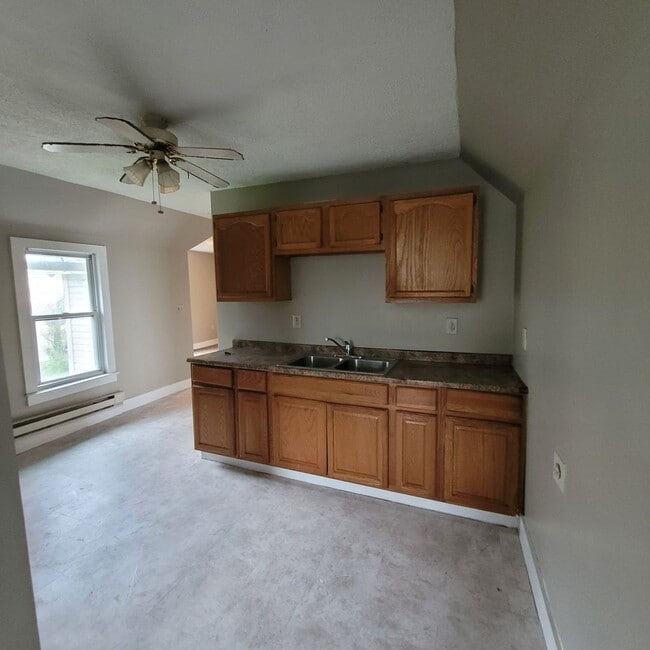 Foto del edificio - 2377 E 84th St