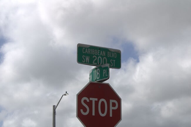 Foto del edificio - 19827 SW 118th Pl