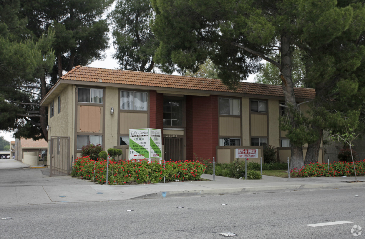 Primary Photo - Villa Gardens Apartments