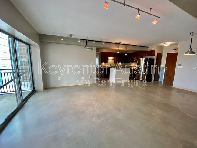 Foto del edificio - 800 Brazos St