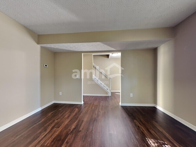 Foto del edificio - 4143 Timberbend Pl