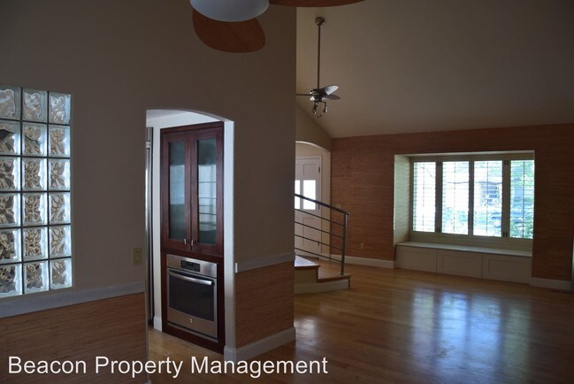 Building Photo - 6243 S Elmira Cir E