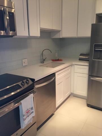 Primary Photo - 20301 W Country Club Dr