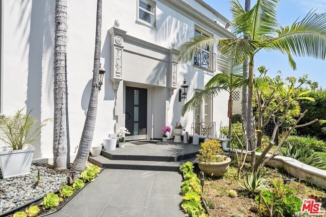 Foto del edificio - 910 N Crescent Dr