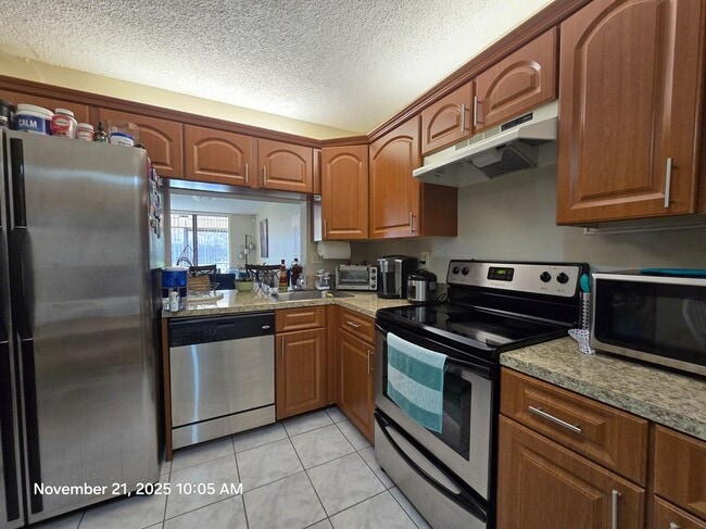 Foto del edificio - 2900 NW 42nd Ave