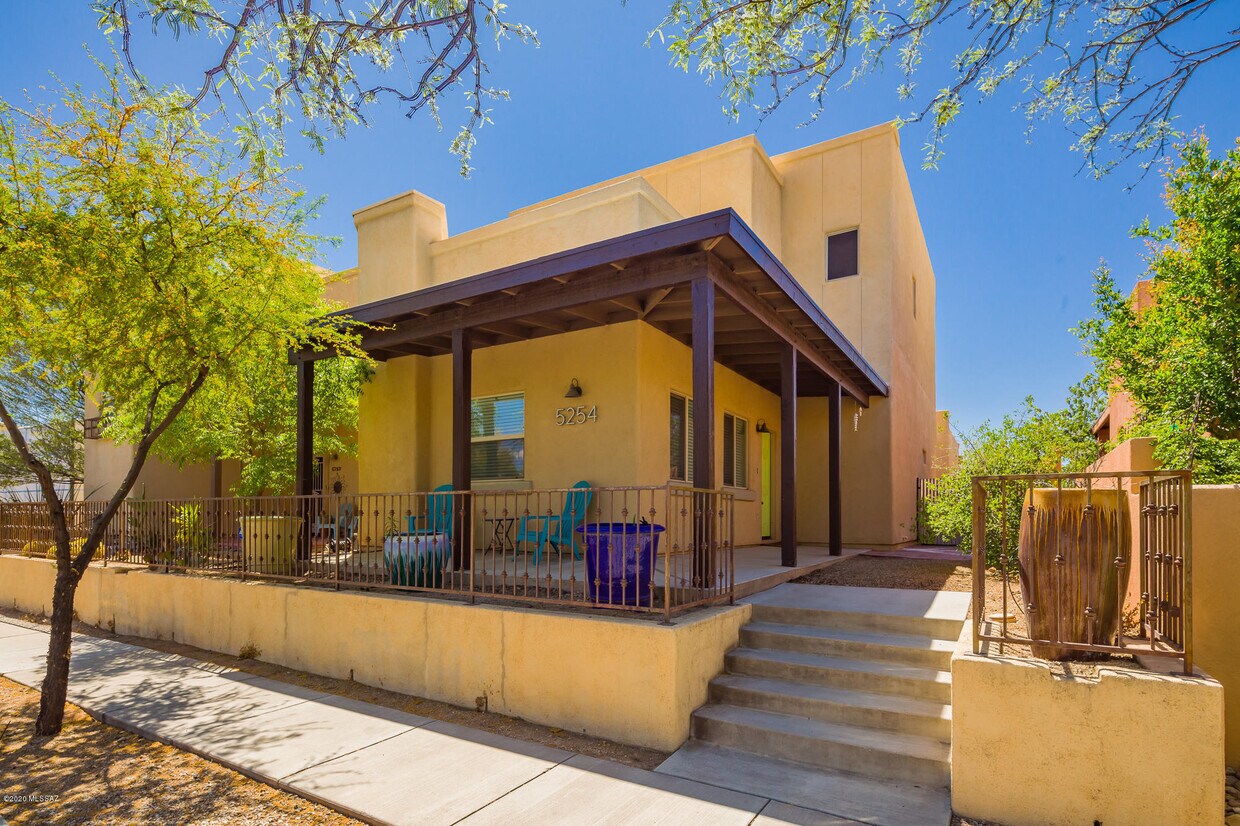 Primary Photo - 5254 S Civano Blvd
