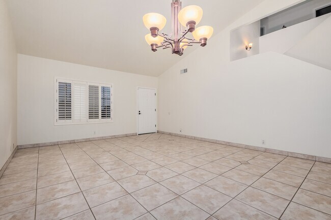 Foto del edificio - 6636 N 90th Dr