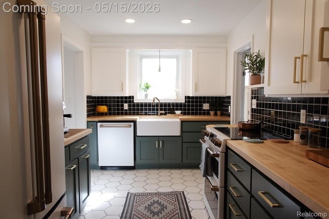Building Photo - 505 Catalpa Dr