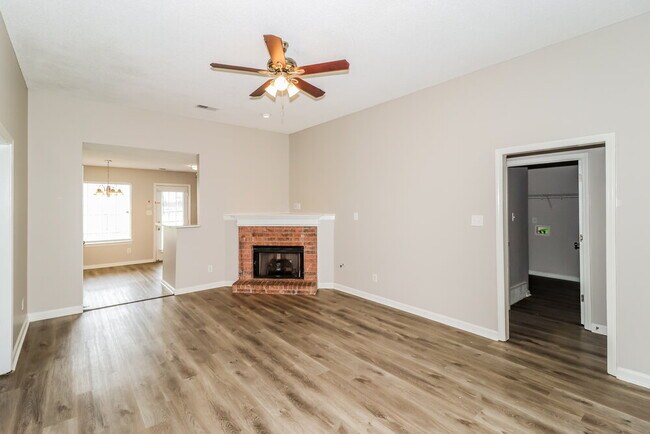 Foto del edificio - 10000 Houston Birch Dr