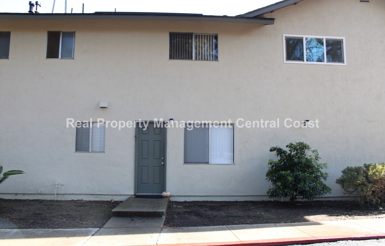 Primary Photo - AVAILABLE AUGUST - Two Story 2 Bedroom / 1...