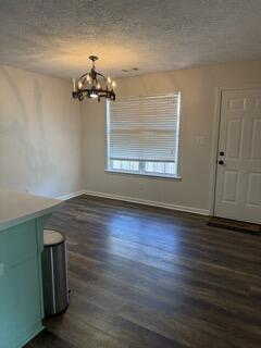 Foto del edificio - 1226 Kendal Ct
