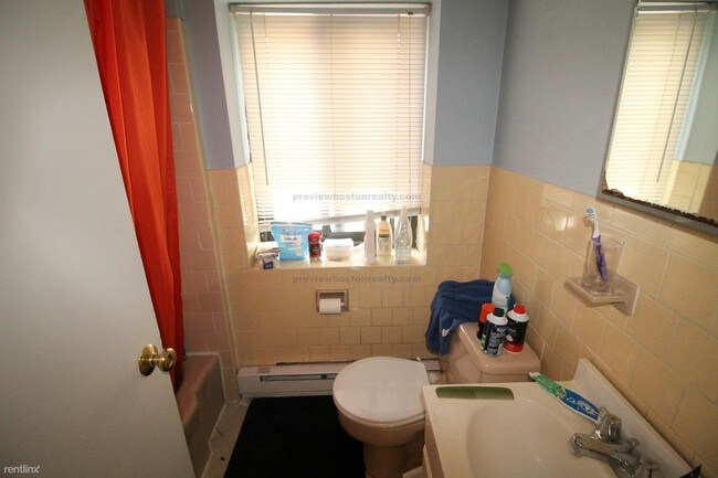 Foto del edificio - 36 Dighton St