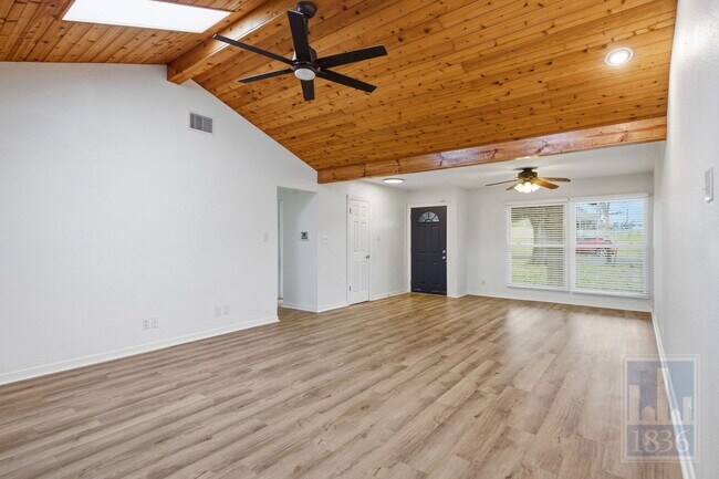 Foto del edificio - 11611 Oak Trail