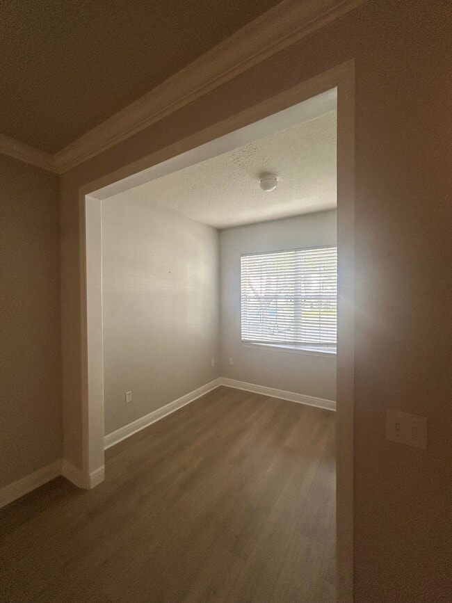 Building Photo - 1300 Eastern Pecan Pl