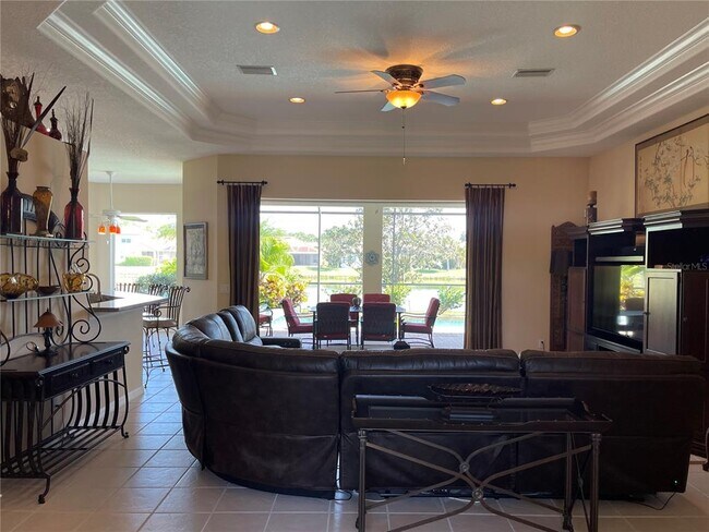 Building Photo - 4961 Sabal Lake Cir