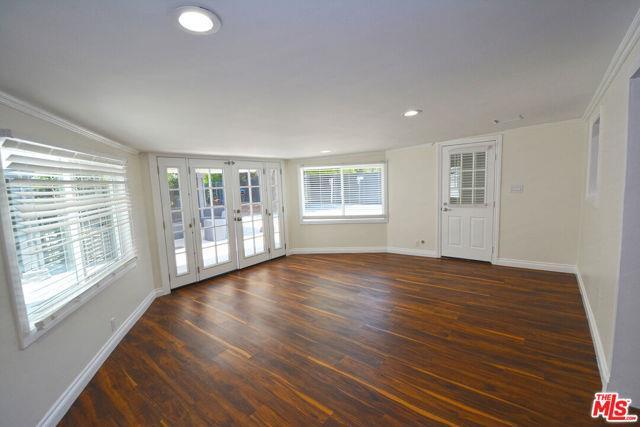 Foto del edificio - 23701 Bessemer St