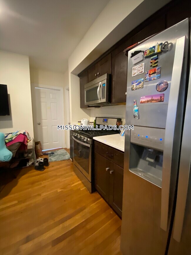 830 Huntington Ave Unit 2, Boston, MA 02115 Condo for Rent in Boston