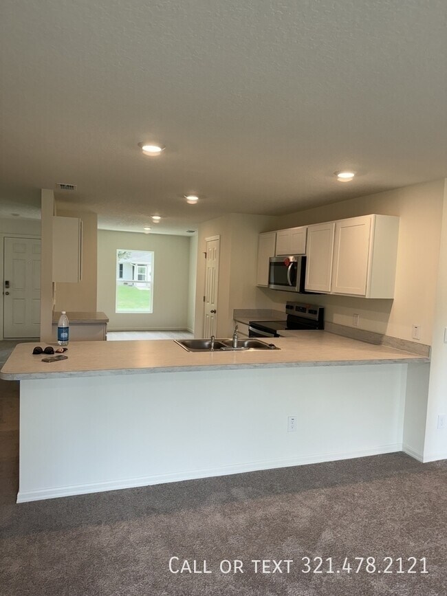 Foto del edificio - 1568 Seeley Cir NW