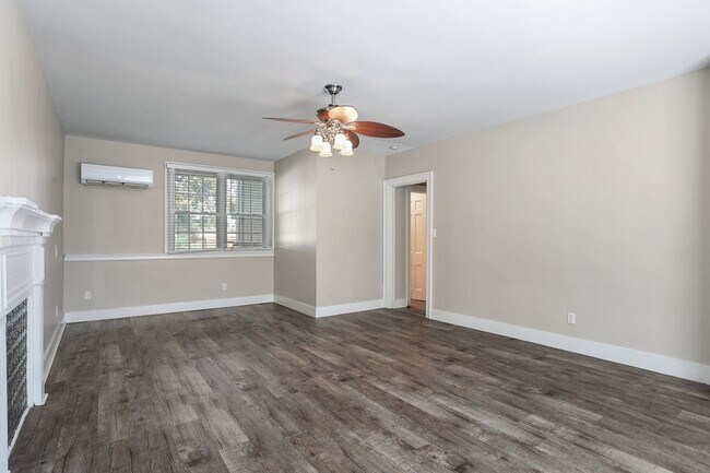 Foto del edificio - 2030 E 50th St