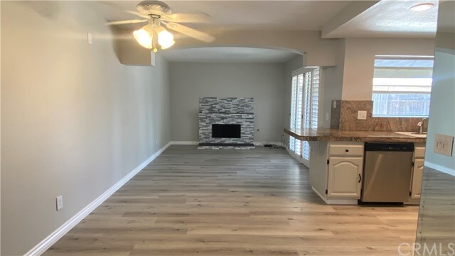 Foto del edificio - 3237 Tamarack Way