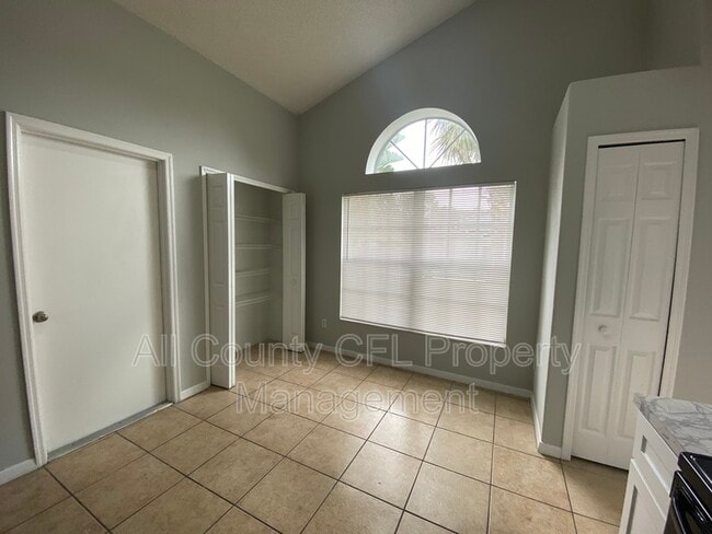 Foto del edificio - 1438 Pon Pon Ct