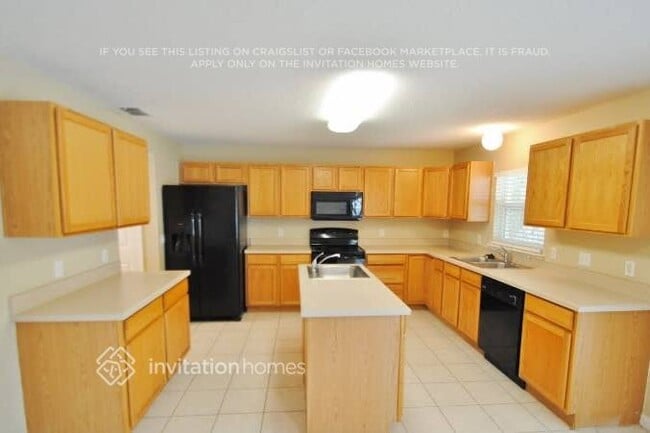Foto del edificio - 1249 Stonewater Cir