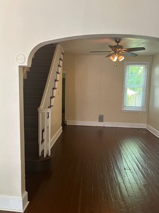 Foto del edificio - Germantown 2BR w/porch and yard