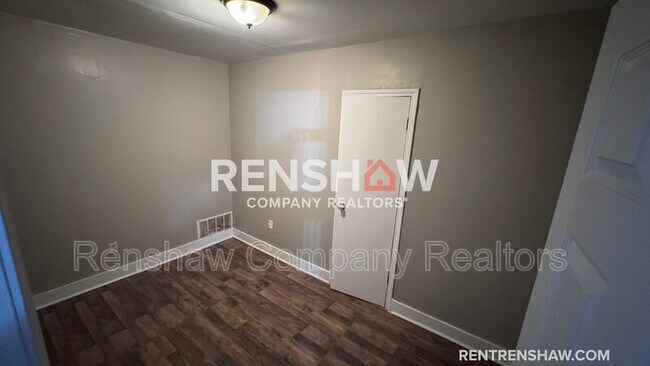 Foto del edificio - 4094 Orleans Rd