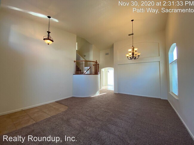 Foto del edificio - 4 br, 3 bath House - 10222 Patti Way