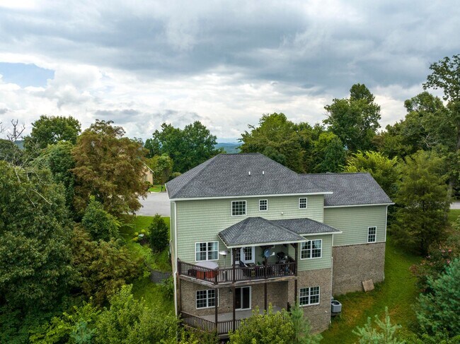 Building Photo - 455 Ridgeview Meadows Dr