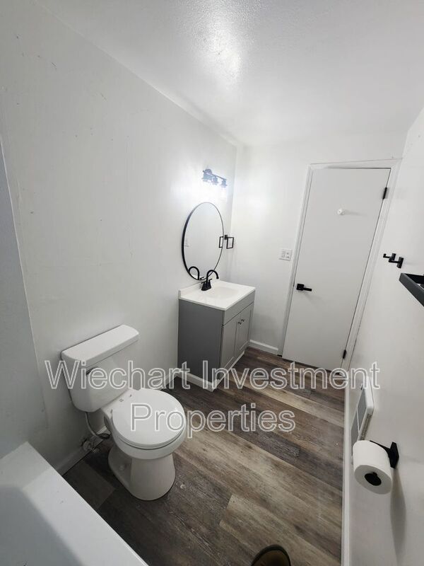 Foto del edificio - 616 S Clay St