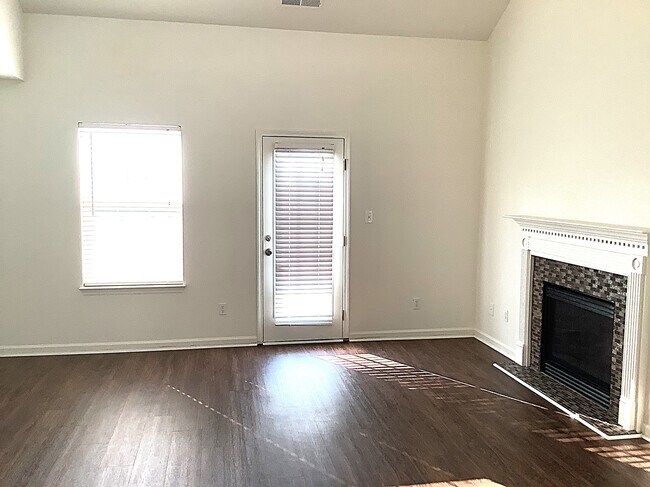 Building Photo - 3672 Watkins Ridge Ct
