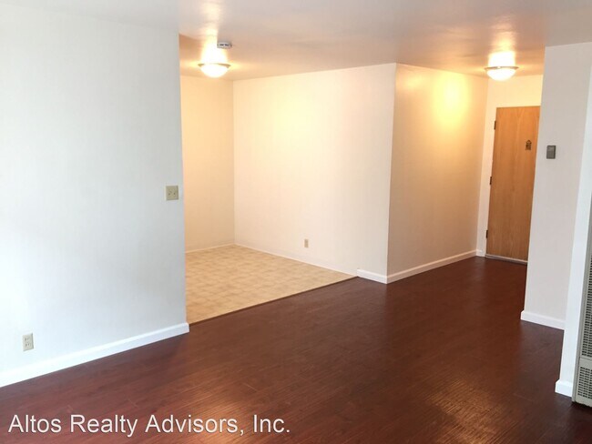 Building Photo - 683 Grand Coulee Ave