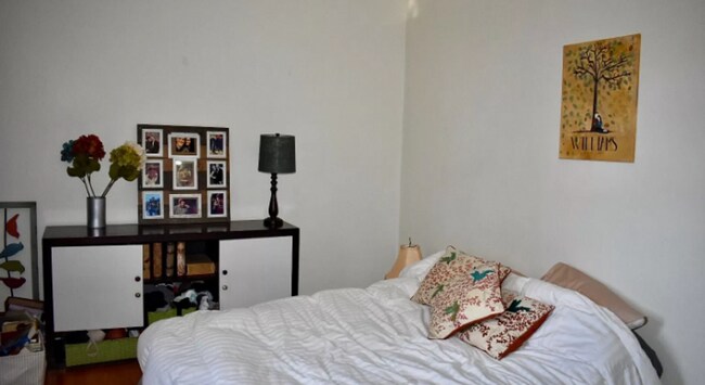 Foto del edificio - 1949 Commonwealth Ave