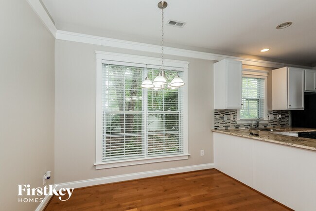 Foto del edificio - 7142 Blakeney Greens Blvd