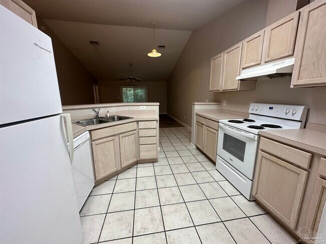 Foto del edificio - 3780 Nobles St