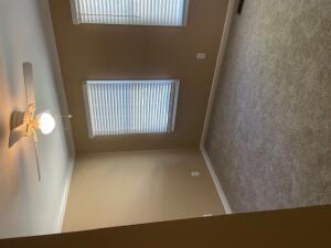 Building Photo - 606 Crown Point Dr